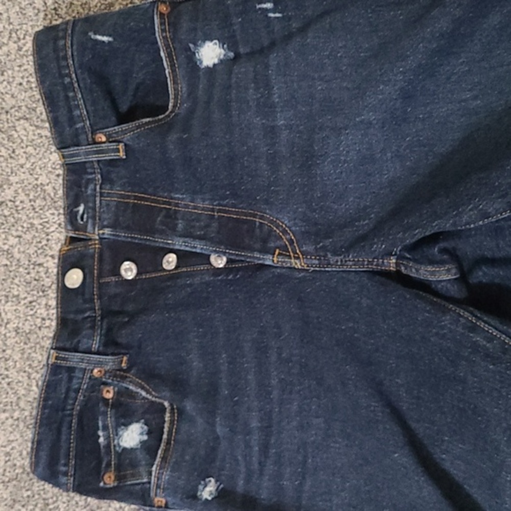 Levi high waist button up ankle pant